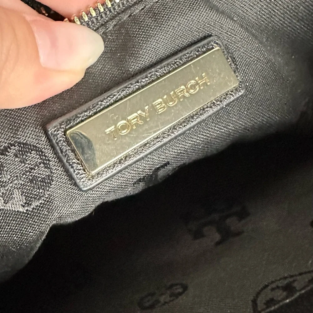 Tory Burch Marion Black Quilted Shoulder Bag with Chain Strap - Picture 5 of 6